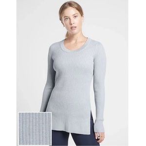 Athleta Glacial Blue Lincoln Park
Ribbed Crew Neck Side
Slit Sweater M.